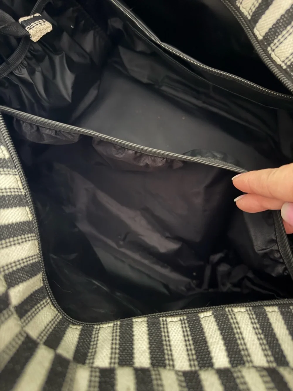 BÉIS Vacation Tote - Limited Edition - Picture 5 of 7